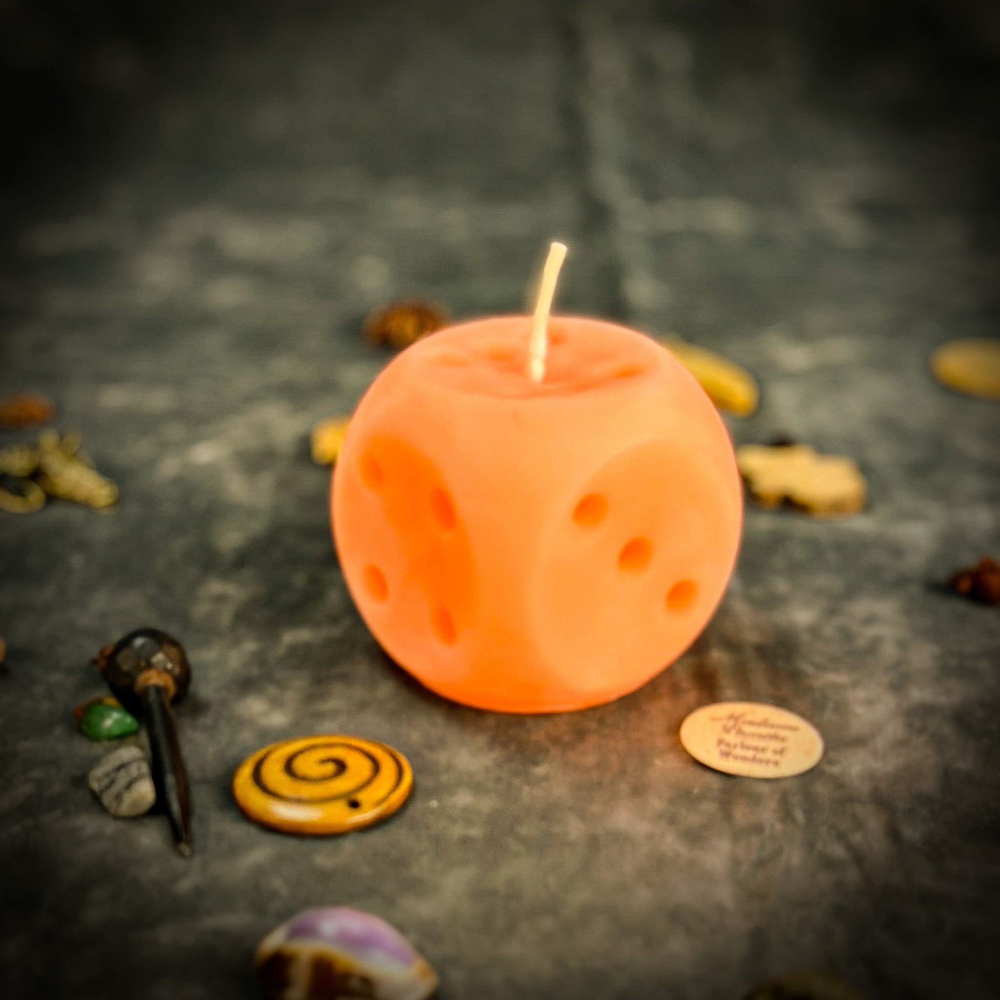 Beeswax Lucky Dice Spell Candle - Gambling Luck & Good Fortune