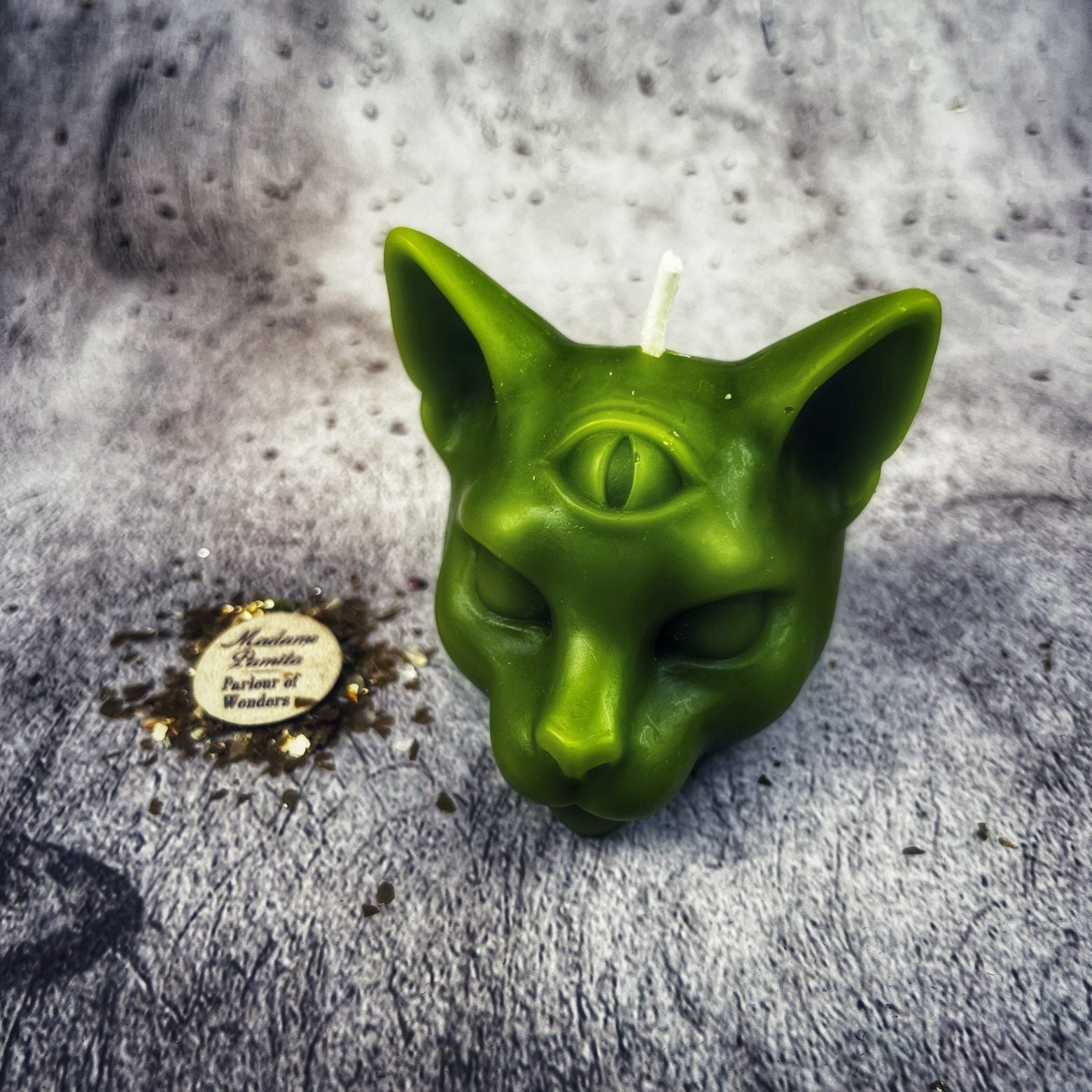 Beeswax Psychic Cat Spell Candle - Intuition & Clairvoyance Magic